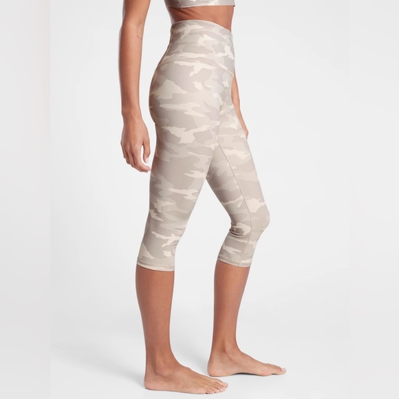 Athleta Pants - Athleta Elation Camo Crop Leggings